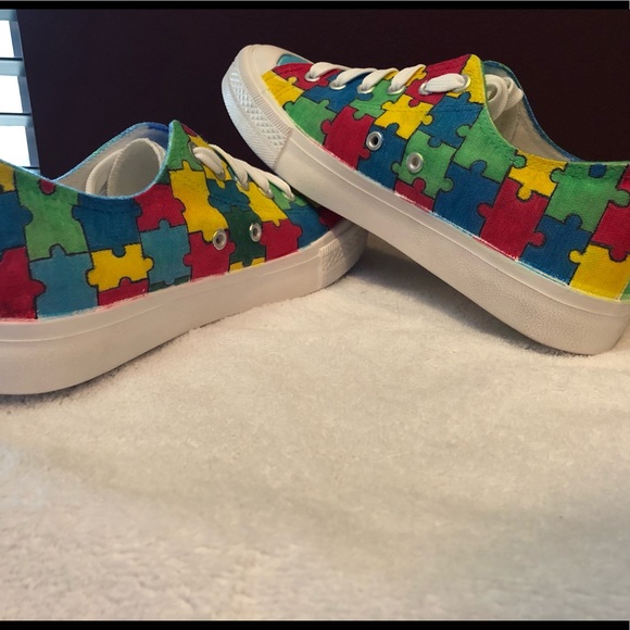 Meet your Posher, Sherry - Picture 4 of 9